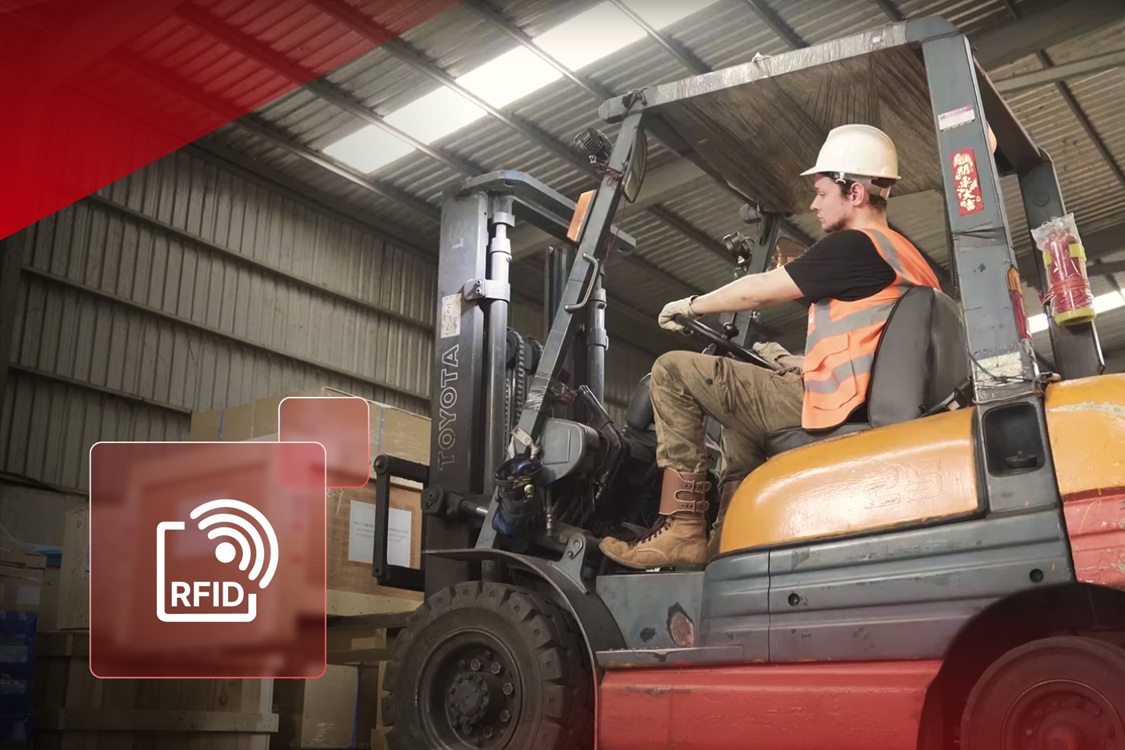 10.4” Araca Monte Bilgisayar​ 10.4” Araca Monte Bilgisayar​