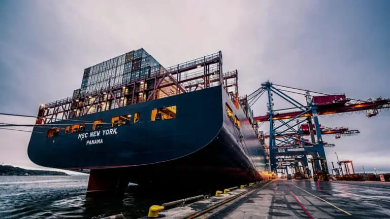 Robustel-MG360-Maritime-Gateway-3